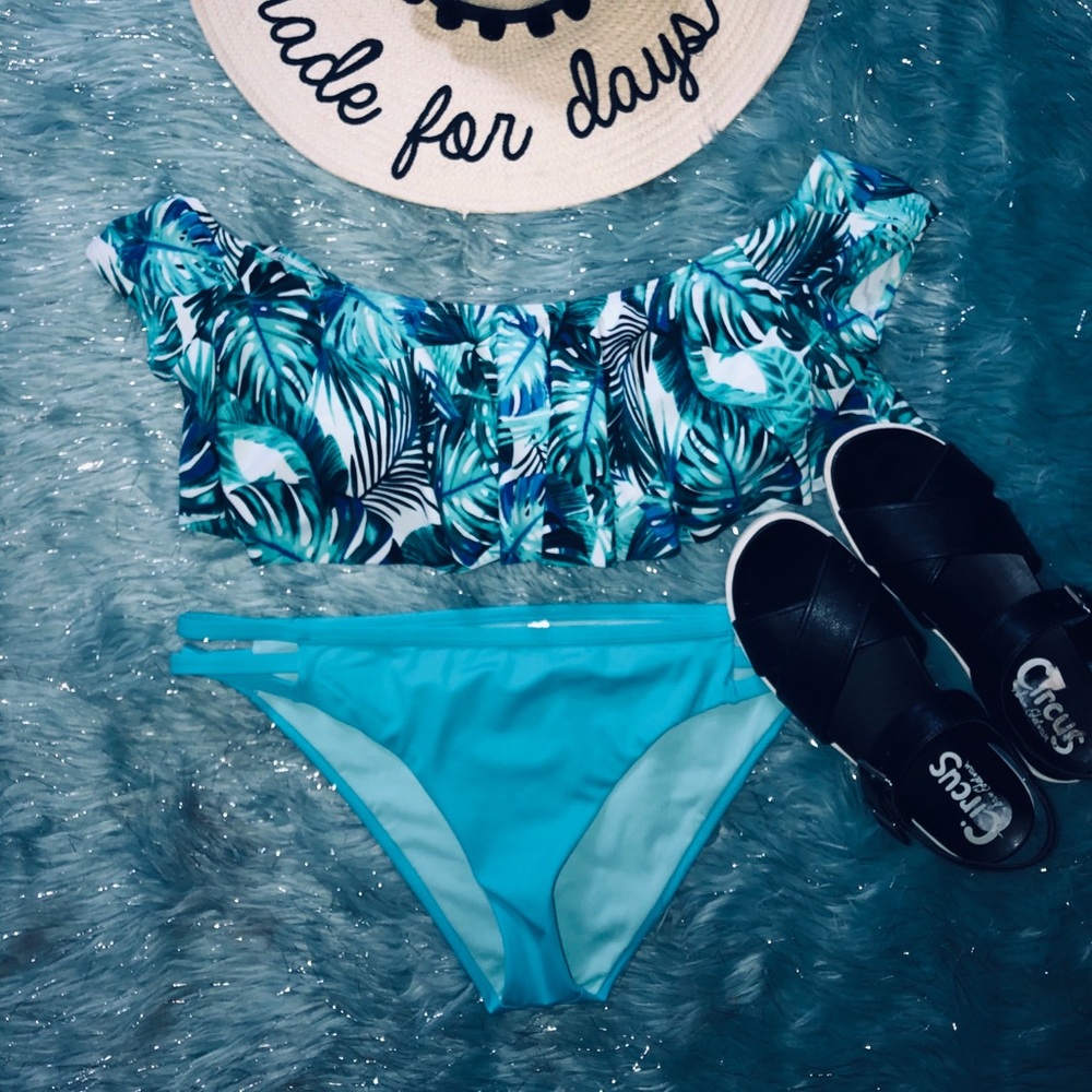Bathing suit